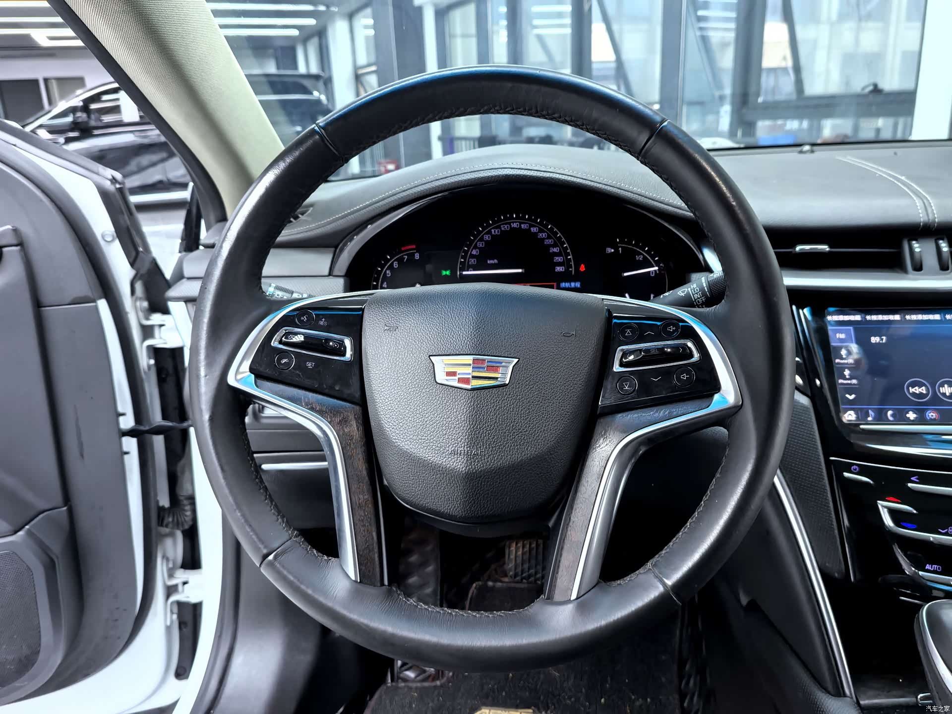 Cadillac XTS, 2019 4