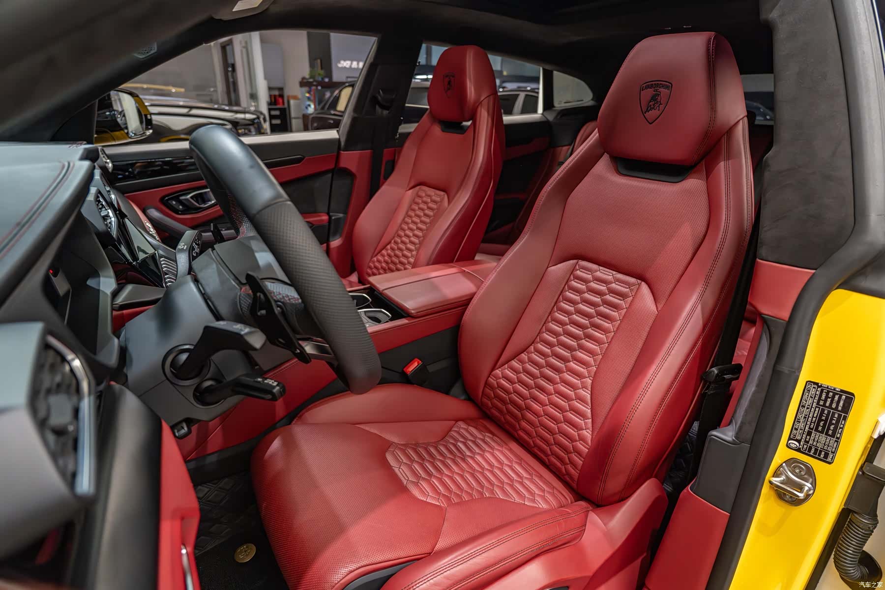 Lamborghini Urus, 2022 8