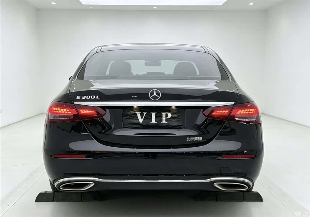 Mercedes-Benz E-Class, 2023 8