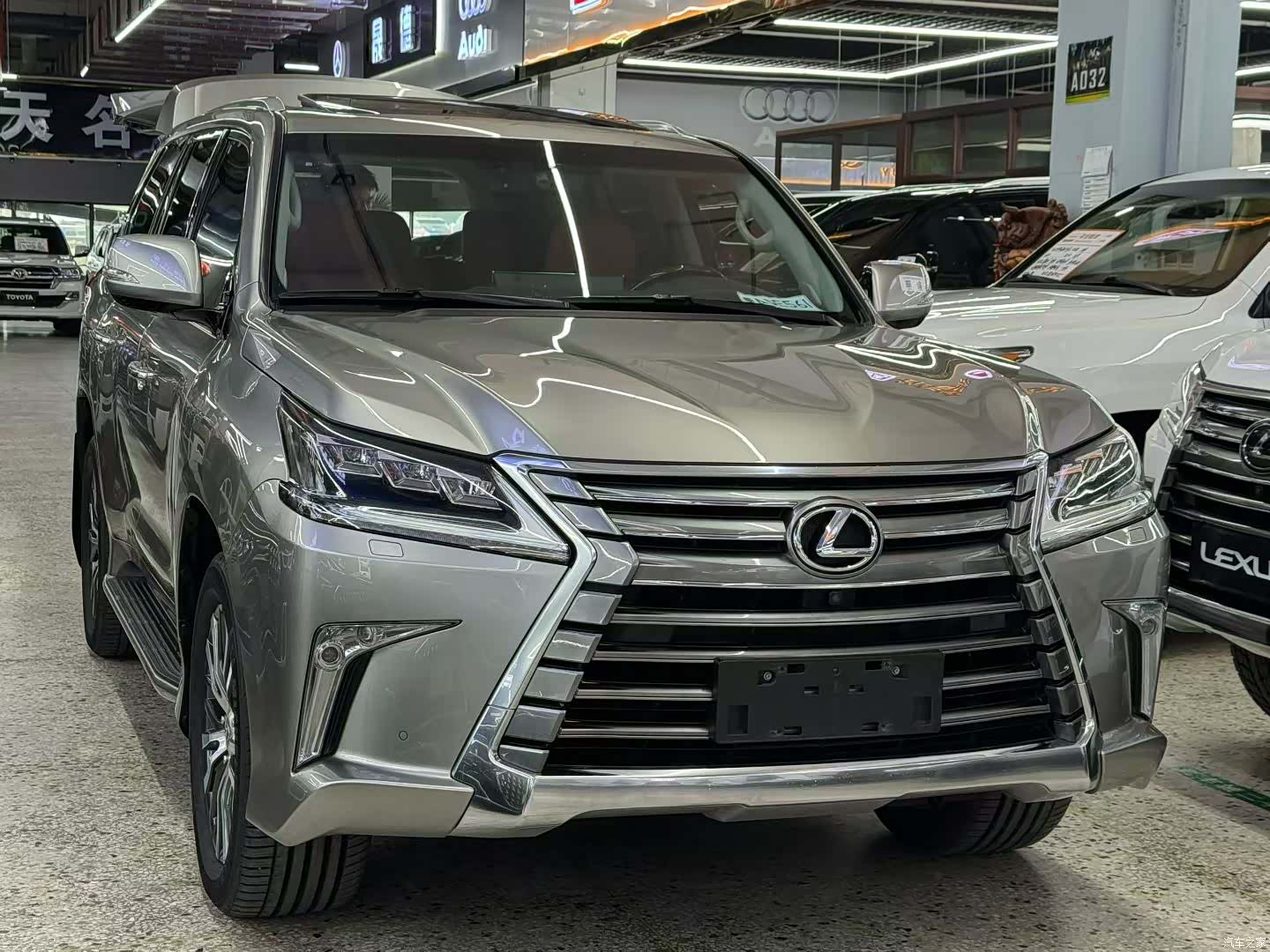 Lexus LX, 2016 1