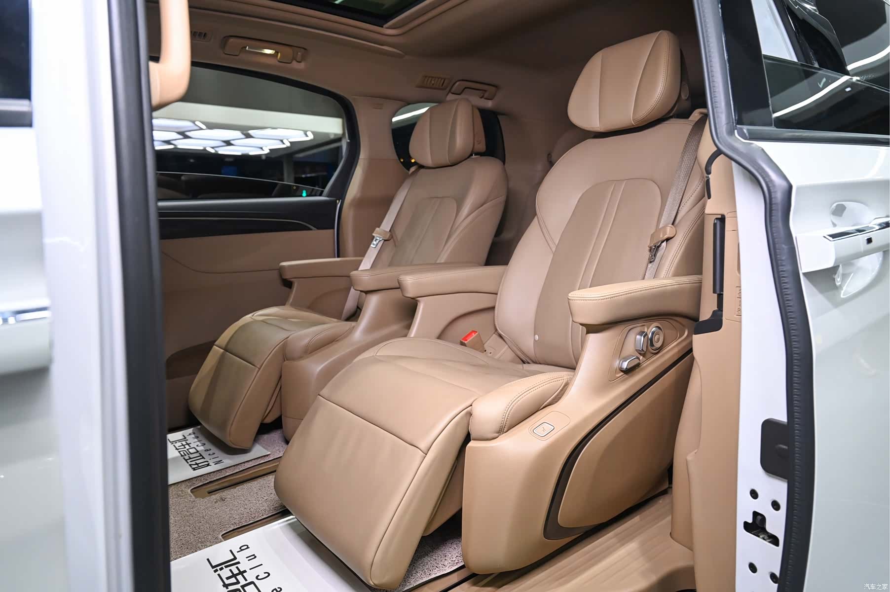Buick GL8, 2020 17