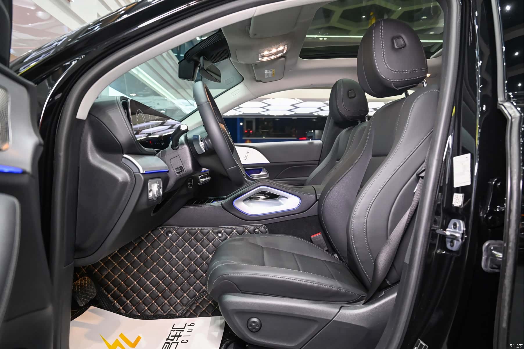 Mercedes-Benz GLE, 2024 13