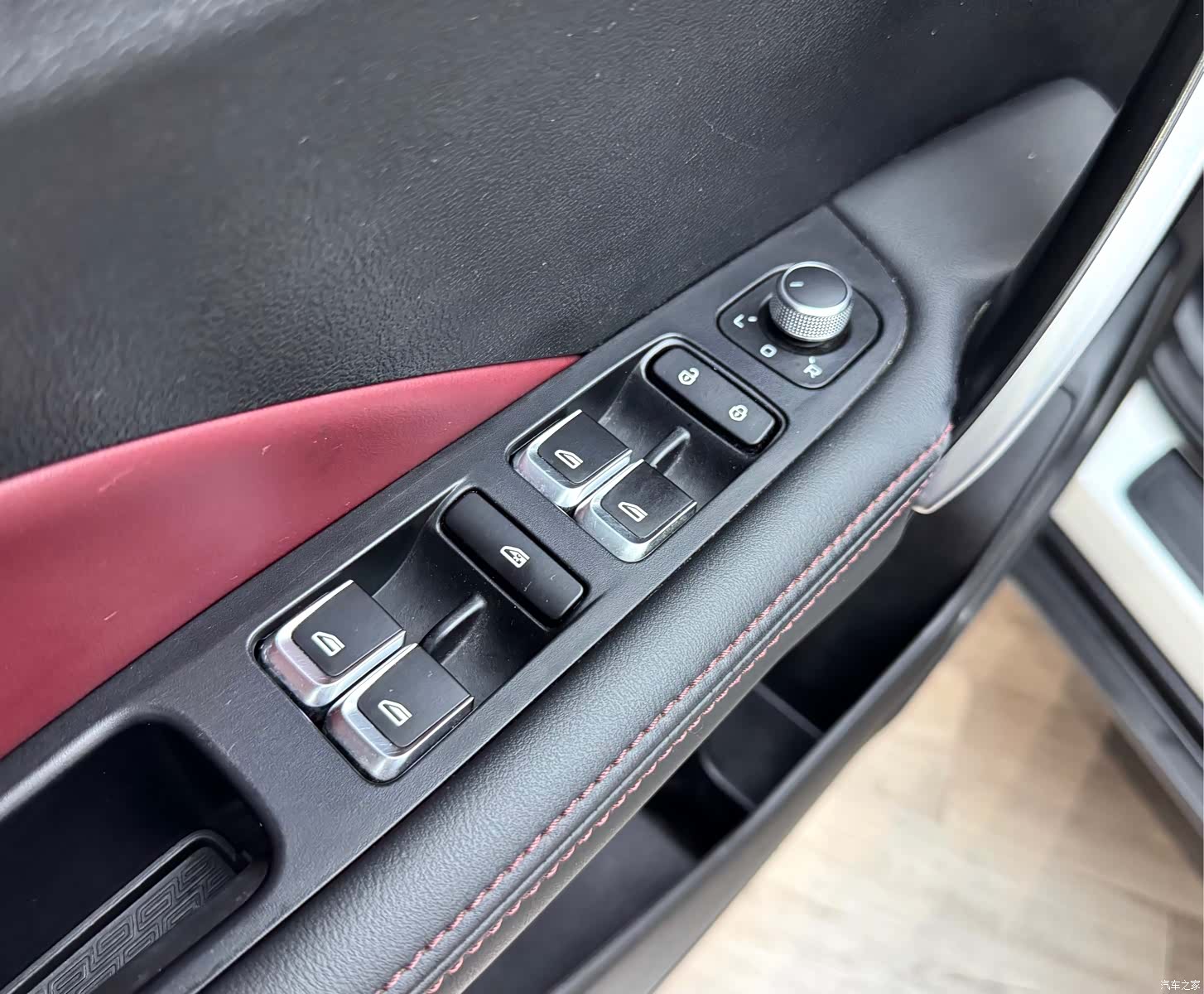 Geely Coolray, 2021 11