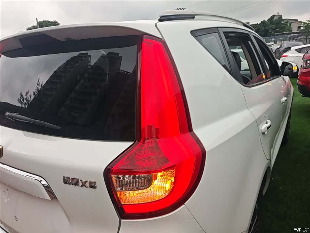 Geely X6, 2017 8