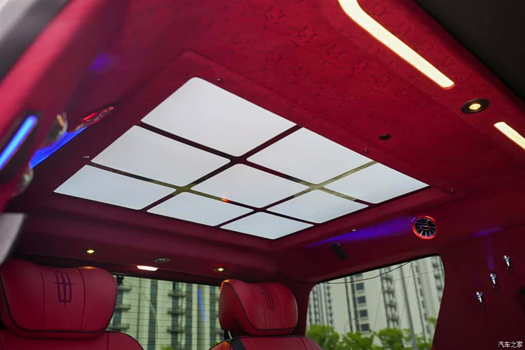 Lincoln Navigator, 2018 23