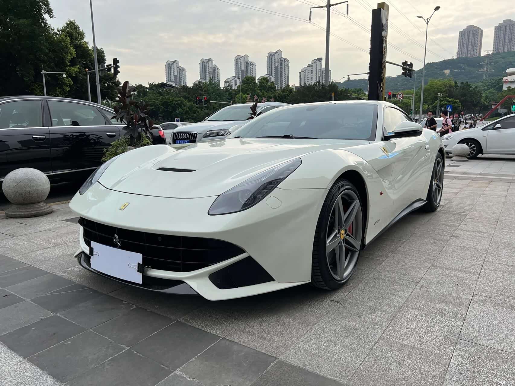 Ferrari F12ber