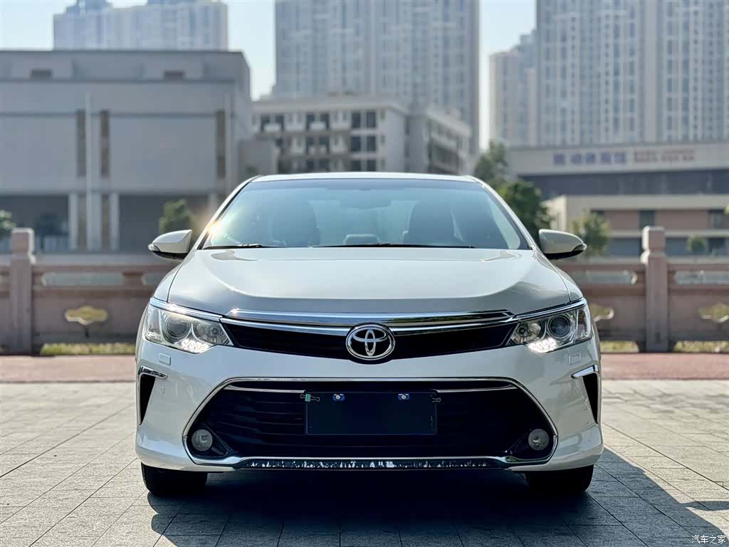 Toyota Camry, 2017 2