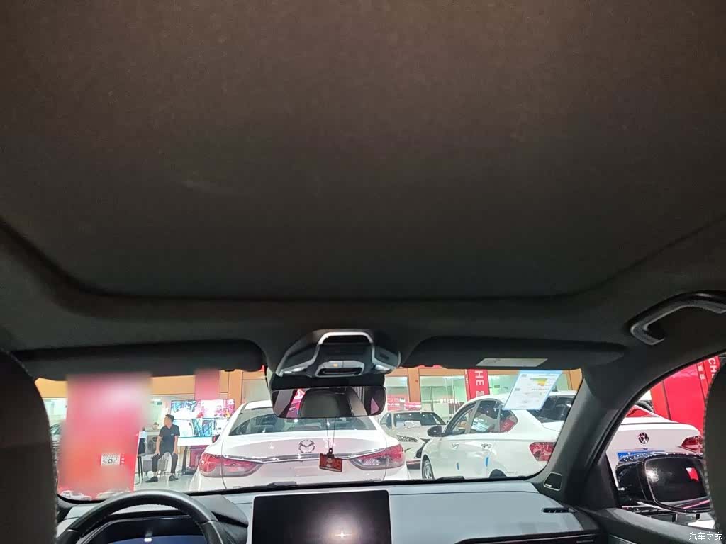 Geely Preface, 2022 13