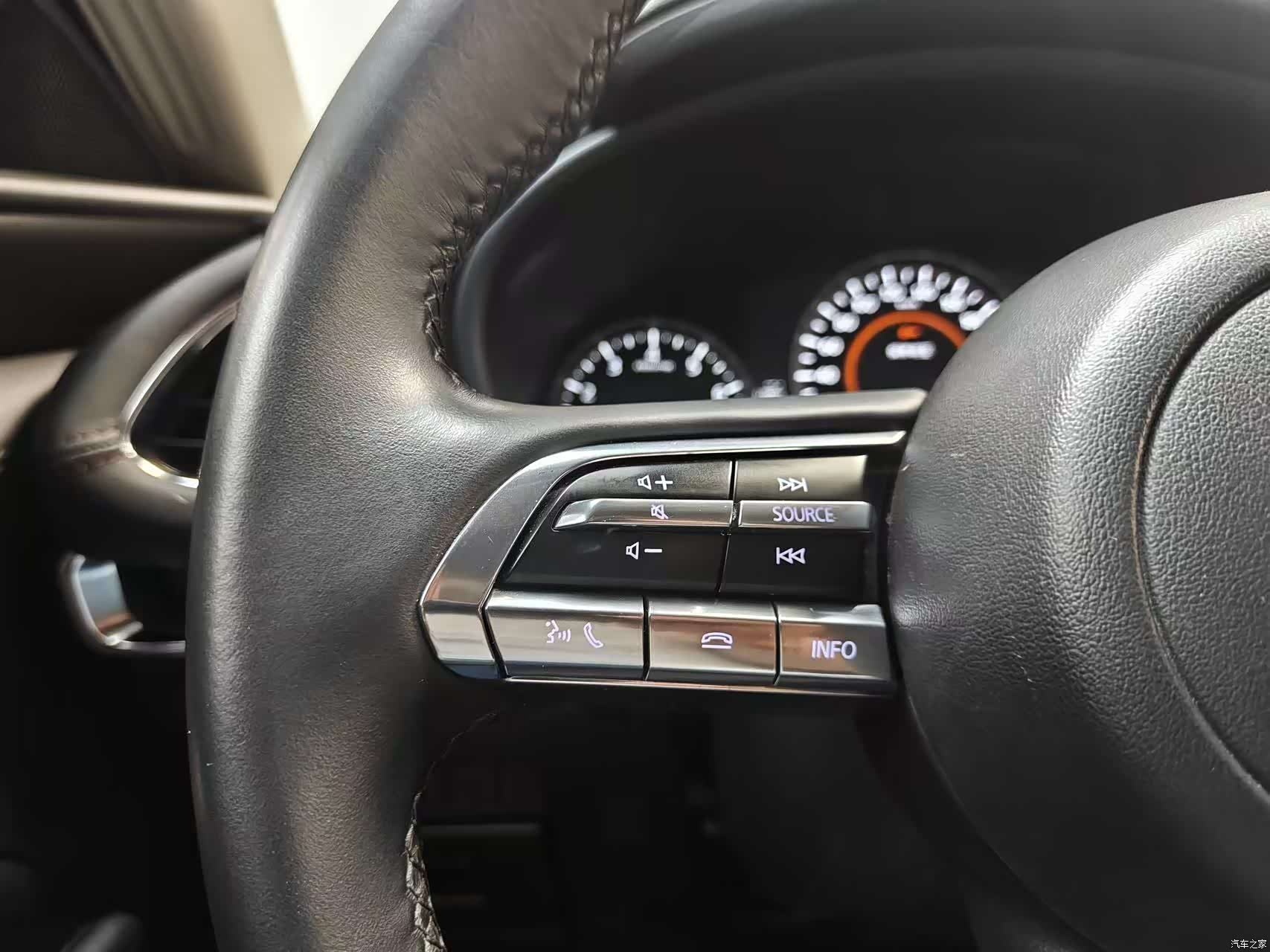 Mazda Mazda3, 2021 12