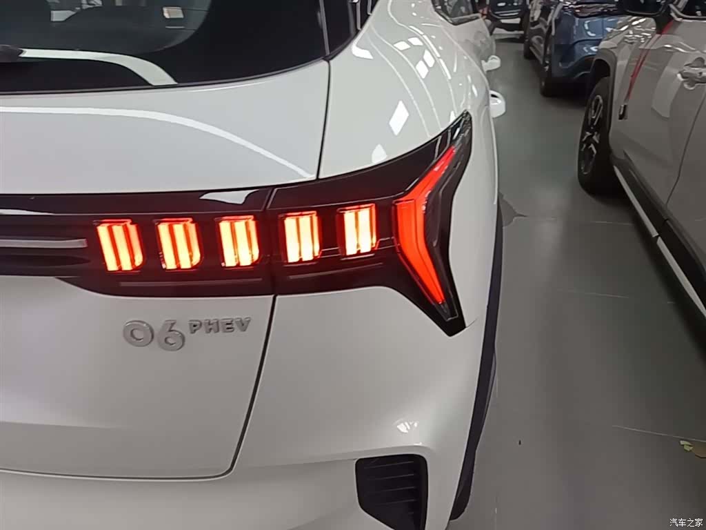 Lynk & Co 02, 2025 8
