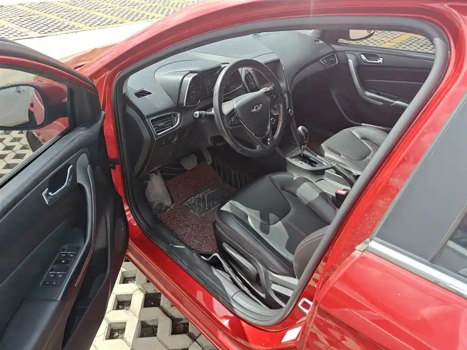 Chery Arrizo 5