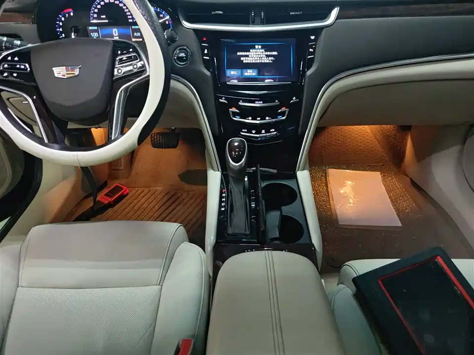Cadillac XTS