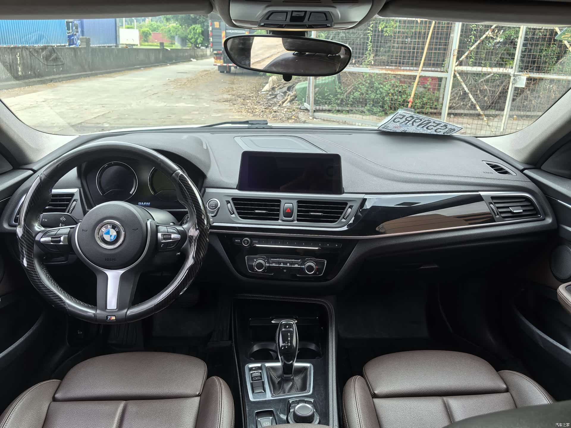 BMW 1 Series, 2019 все фото