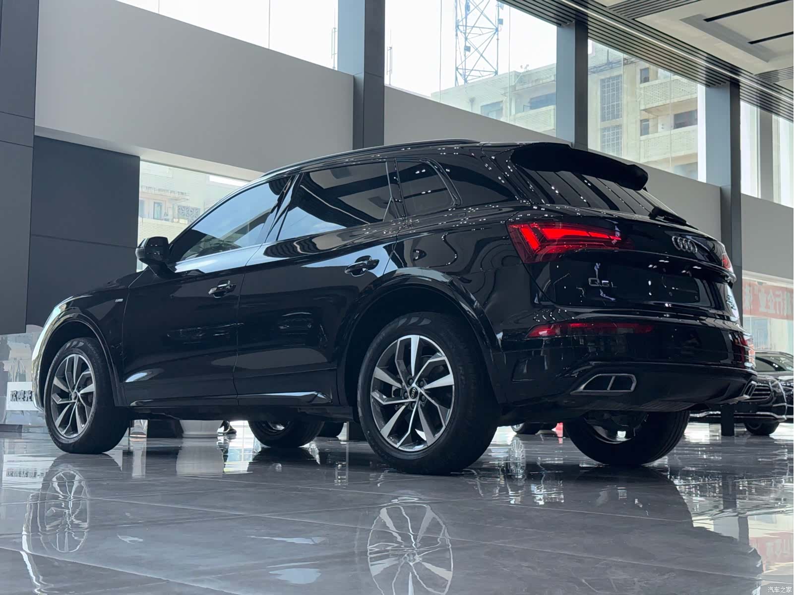 Audi Q5L, 2023 10