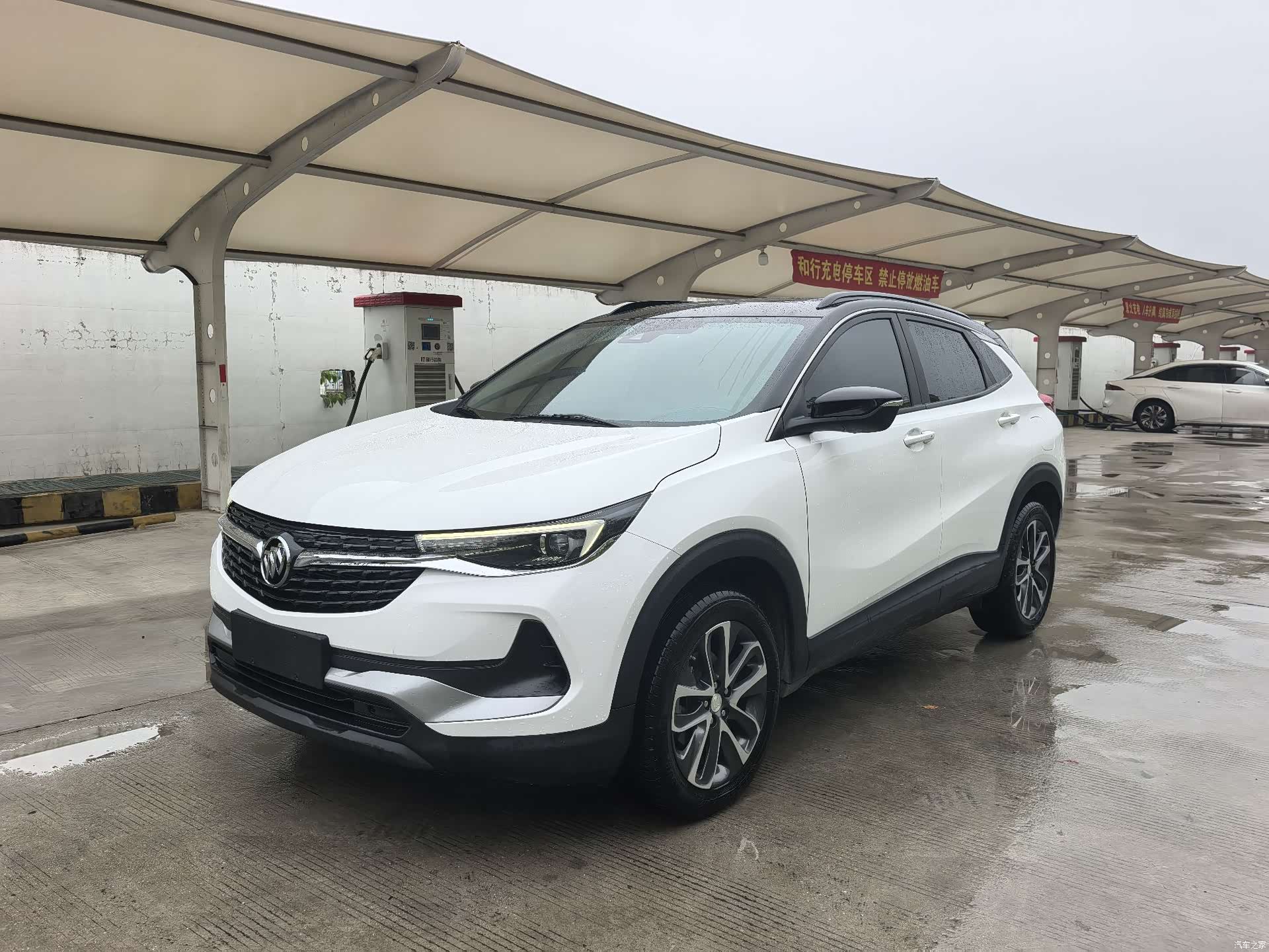 Buick Encore, 2023 1
