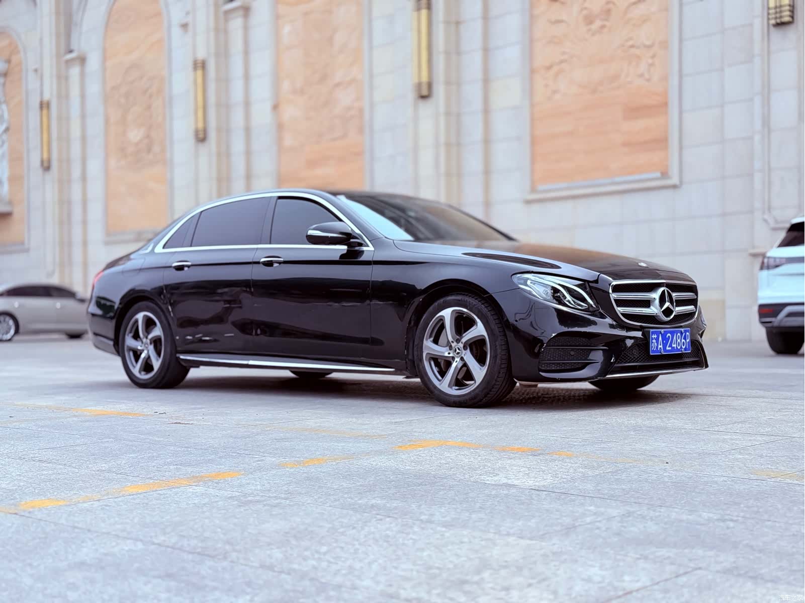 Mercedes-Benz E-Class, 2020 3