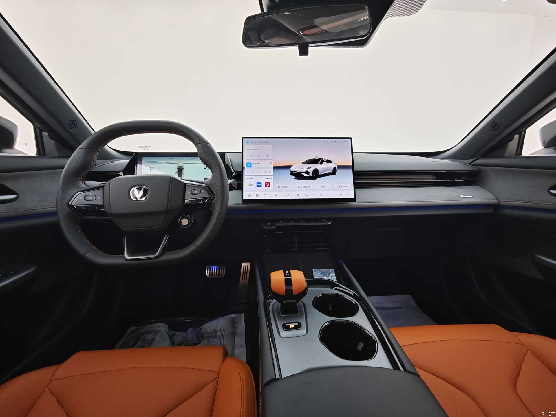 Changan UNI-V, 2025 9