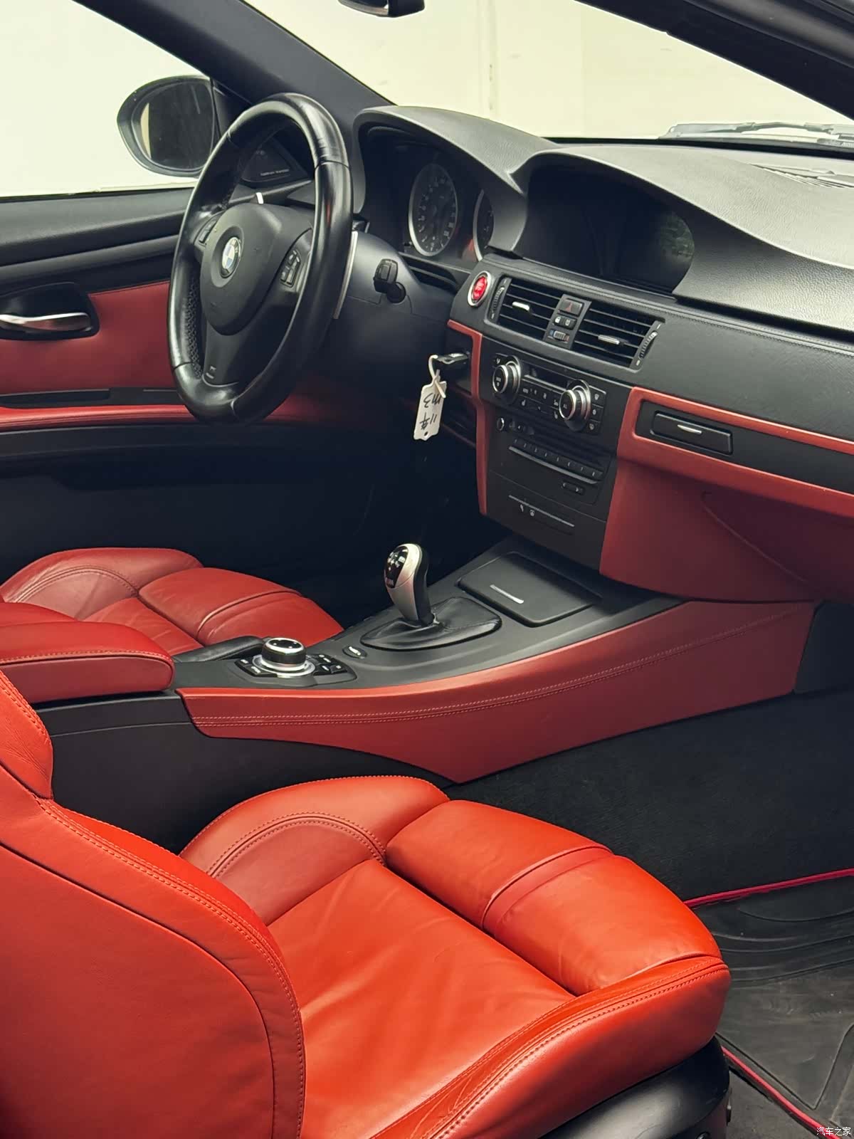 BMW M3, 2011 16
