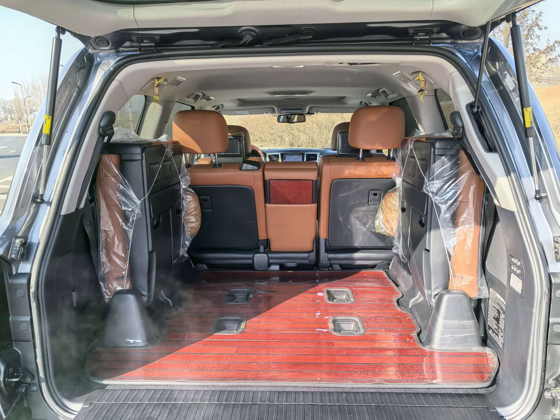 Lexus LX, 2013 15