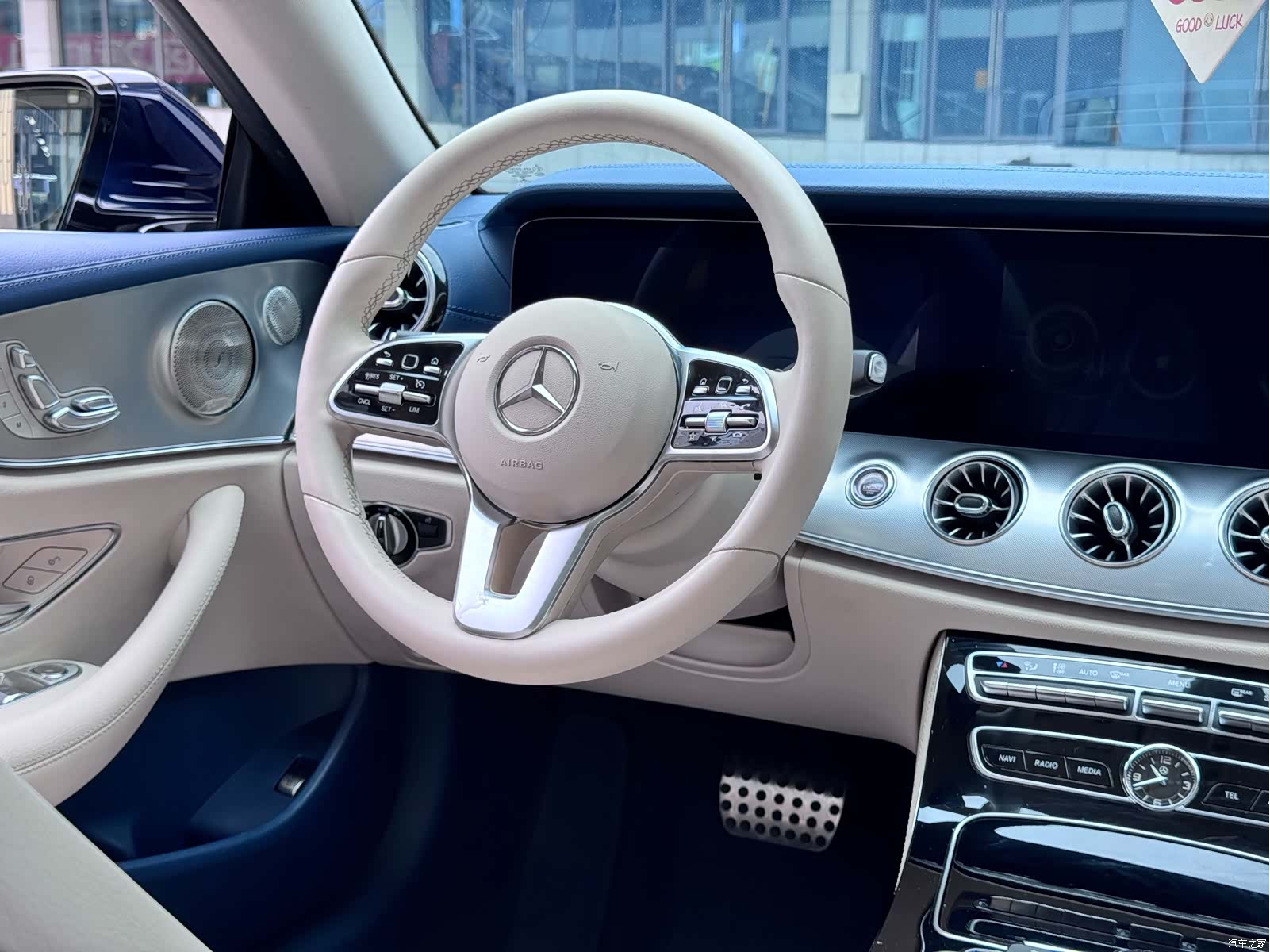Mercedes-Benz E-Class, 2020 12
