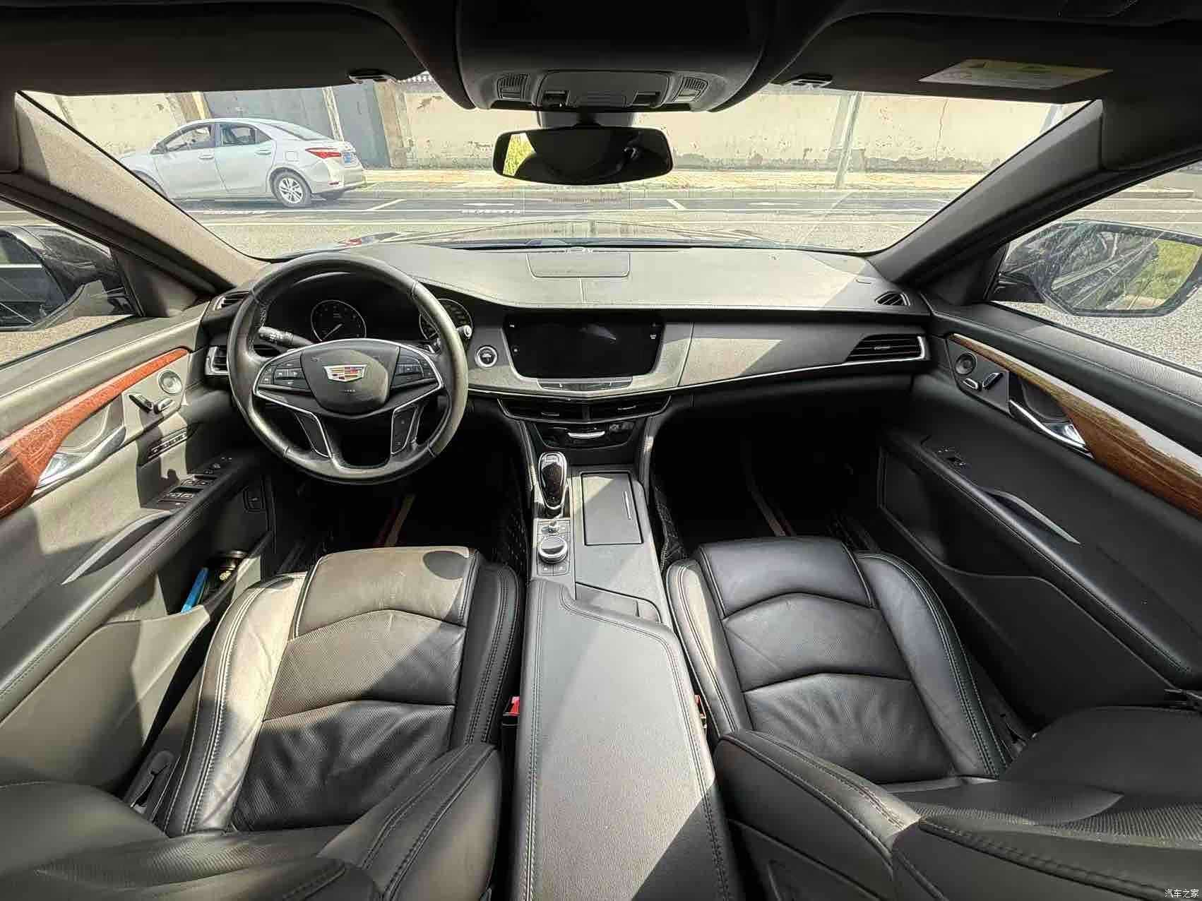 Cadillac CT6, 2021 все фото