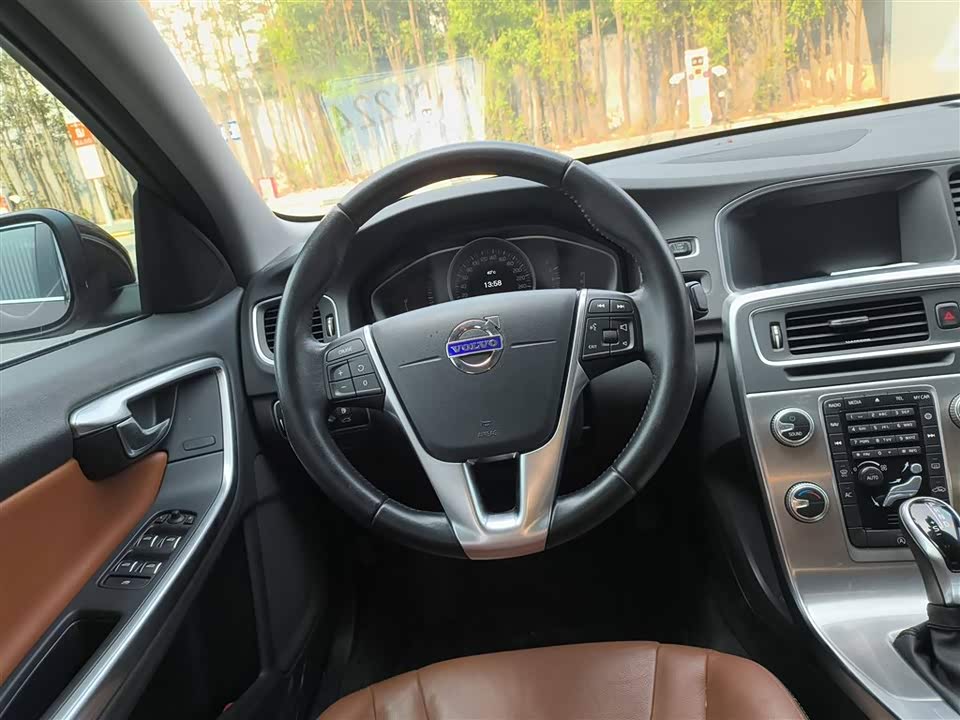 Volvo S60