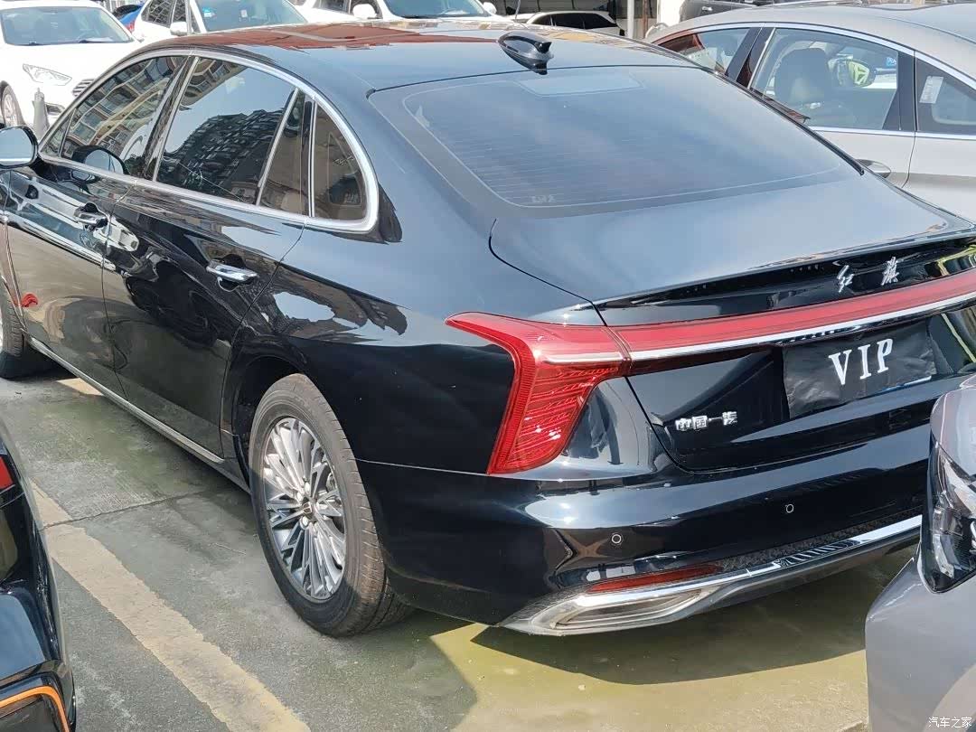 Hongqi H5, 2023 9