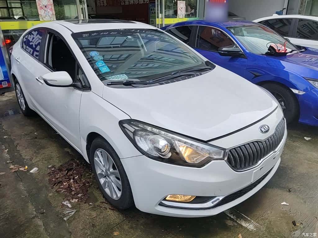 Kia K3, 2015 4