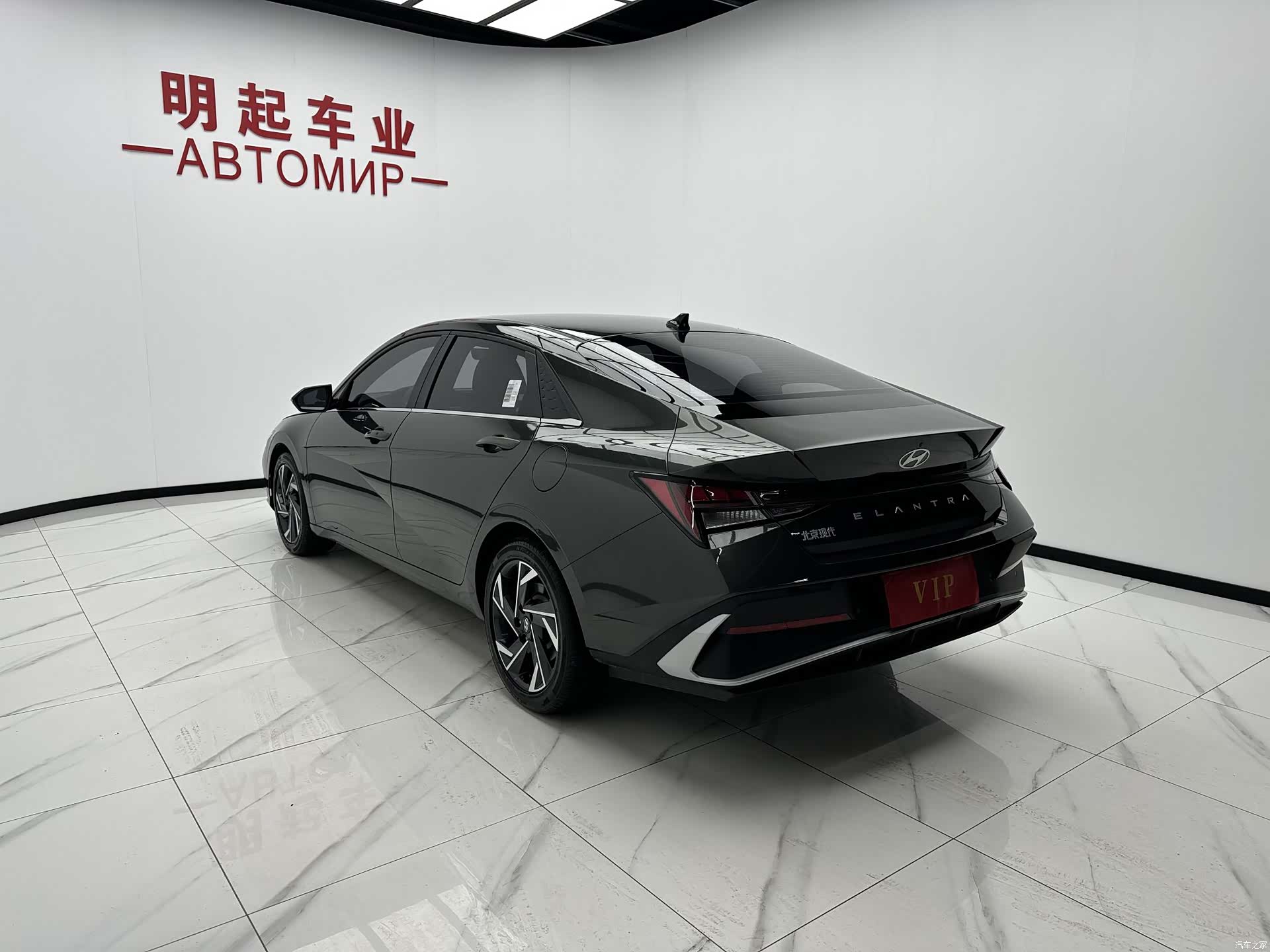 Hyundai Elantra, 2023 8