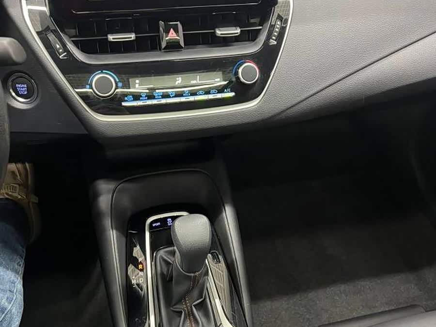 Toyota Corolla 2023, фото 12