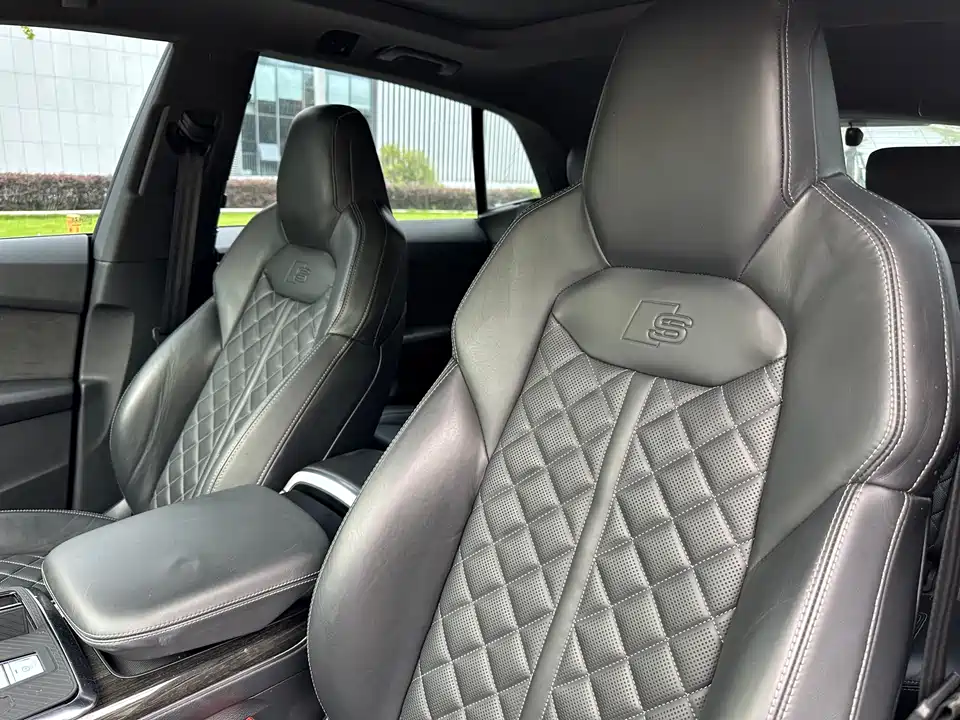 Audi Q8 Audi Q8
