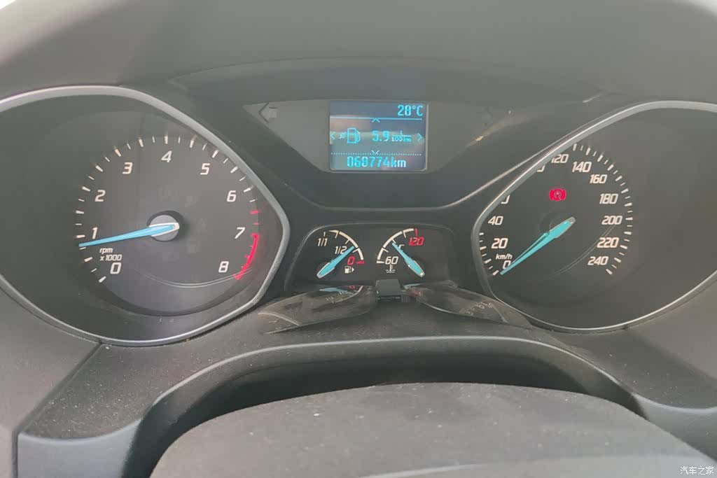 Ford Focus, 2013 14