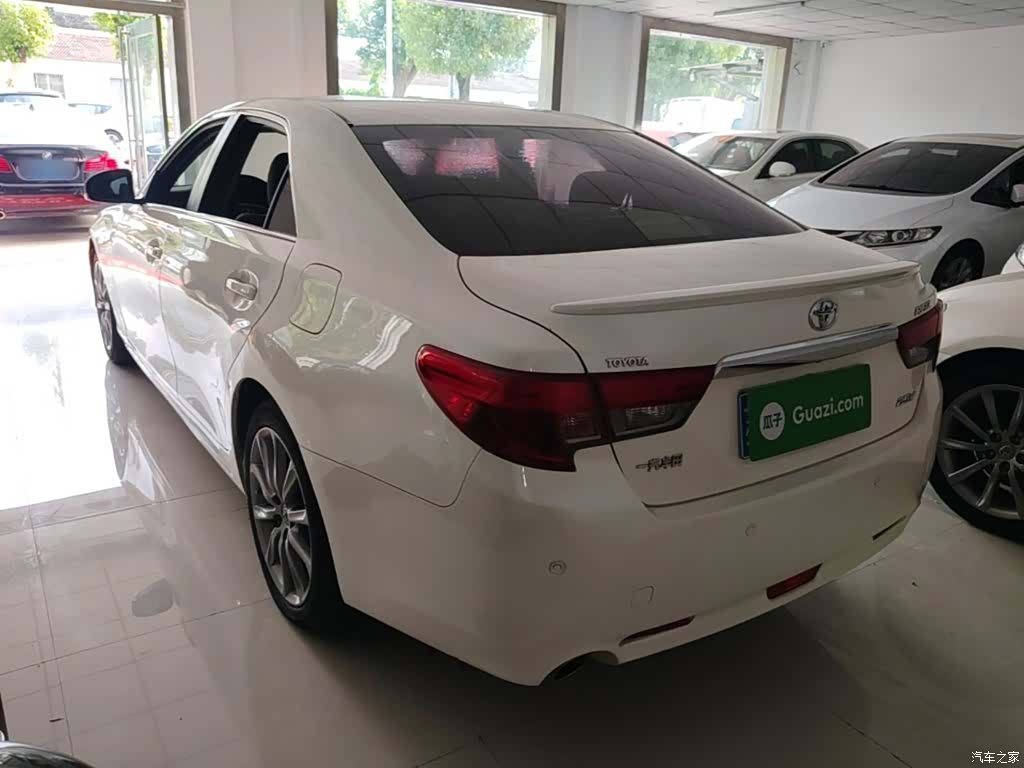 Toyota 2.5V, 2017 все фото