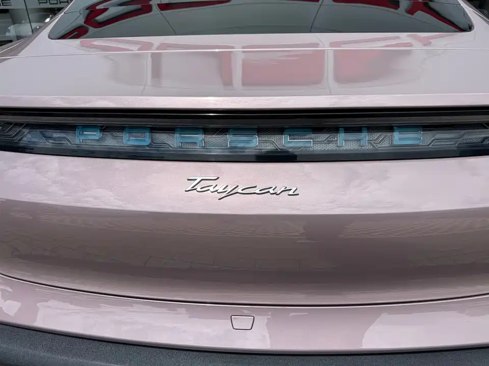 Porsche Taycan