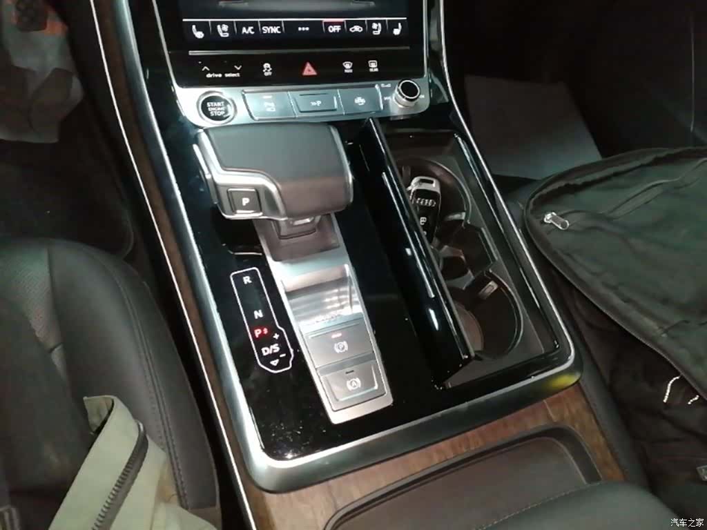 Audi Q7, 2021 14