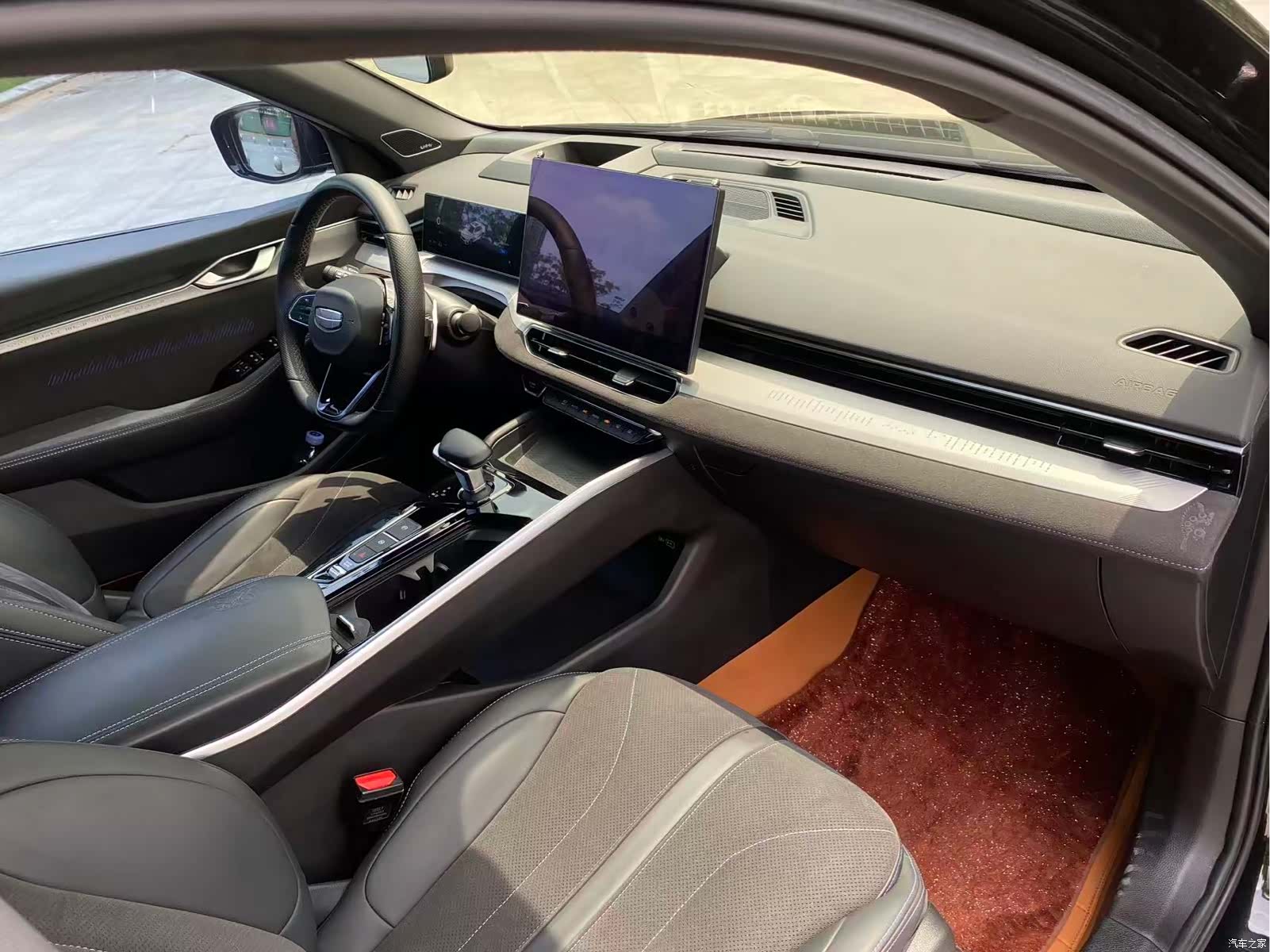 Geely Preface, 2025 24
