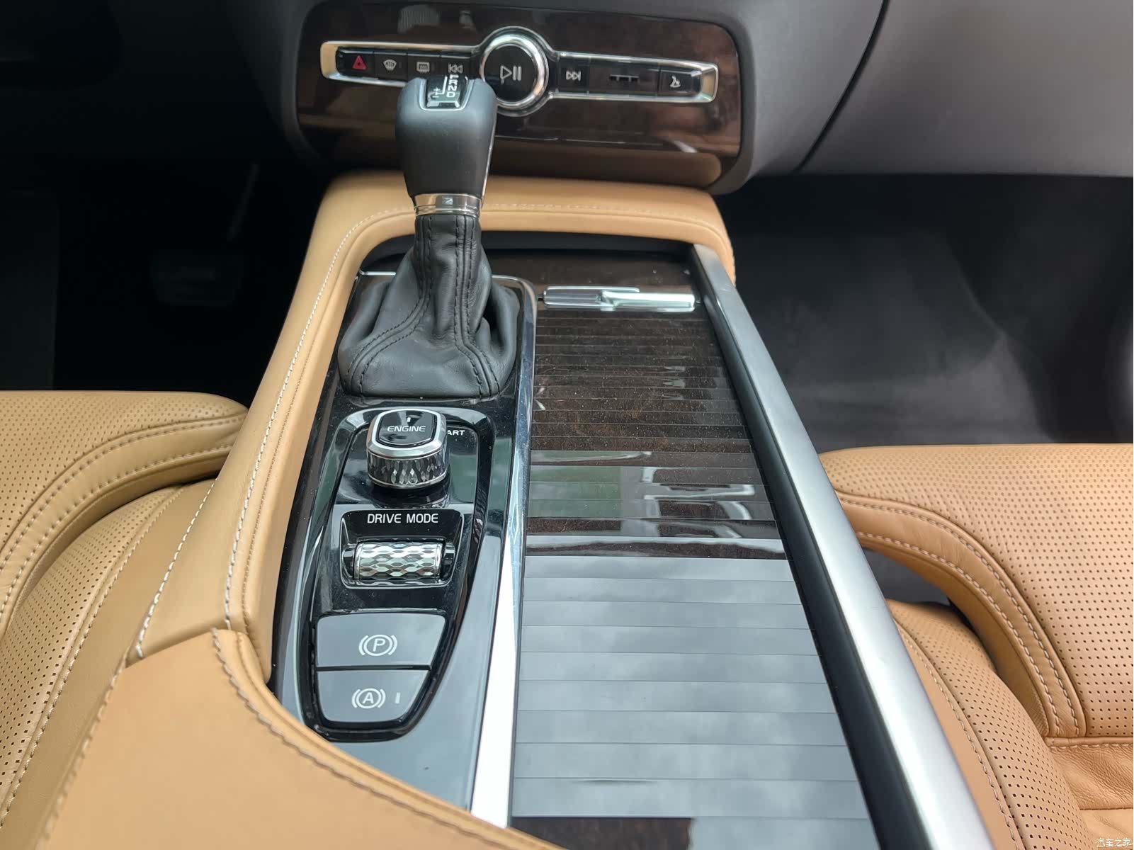 Volvo XC90, 2016 все фото