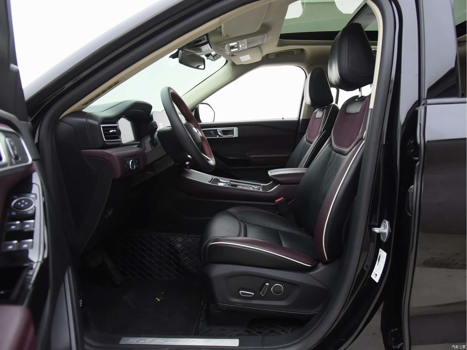 Ford Explorer, 2024 13