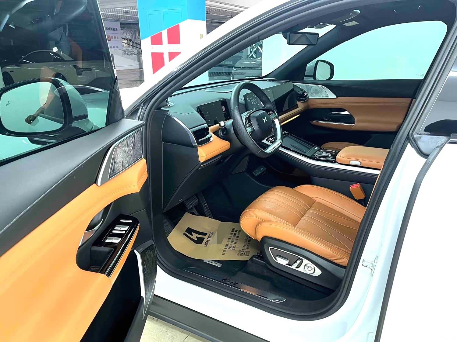 Xpeng G9, 2022 6
