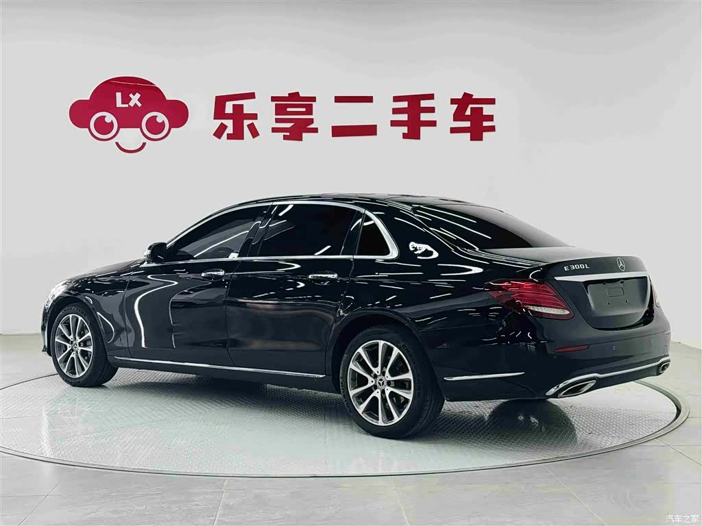 Mercedes-Benz E-Class, 2019 3