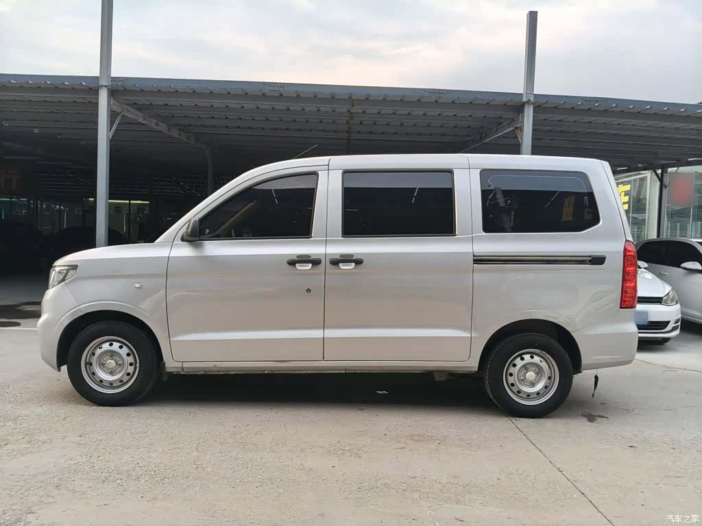 Wuling Hongguang, 2023 23
