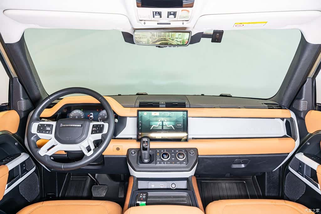Land Rover Defender, 2023 10