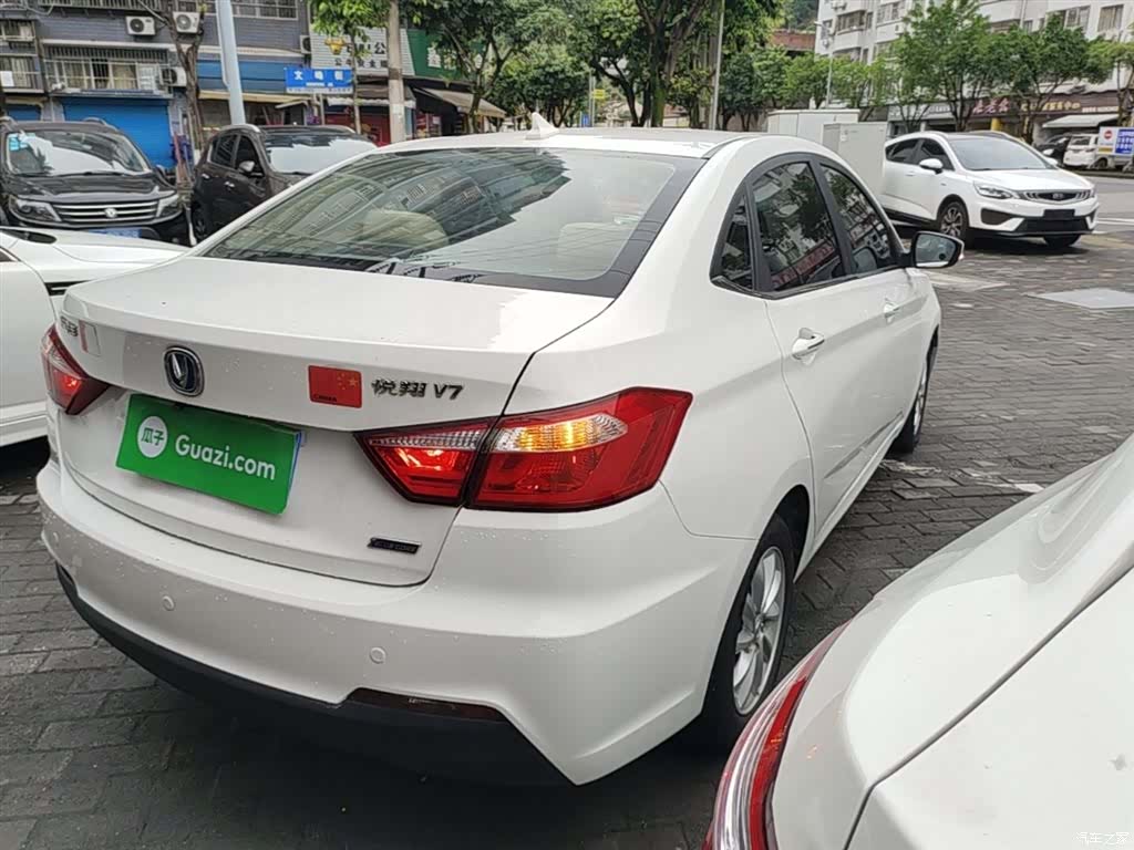Changan V7, 2016 7