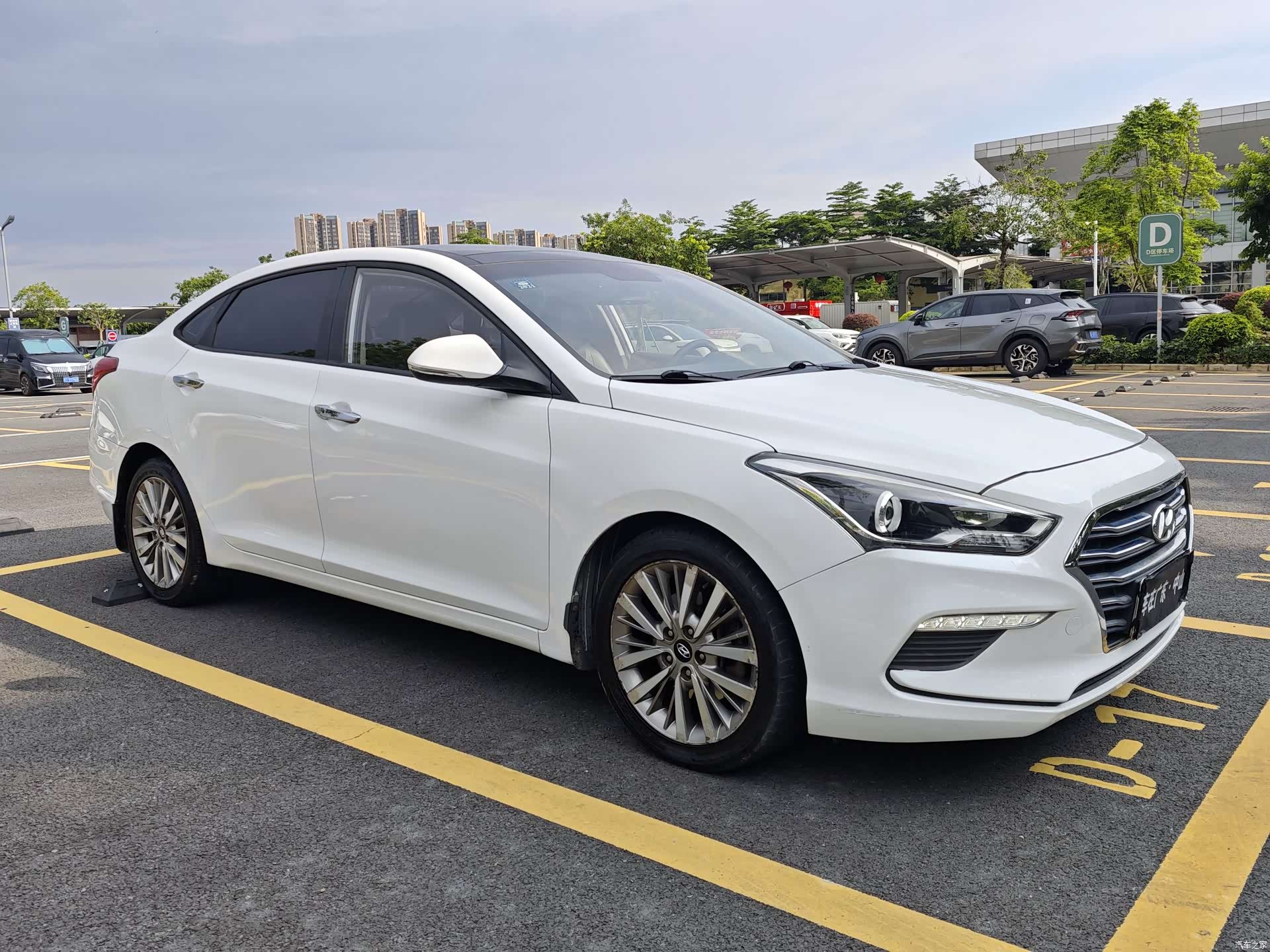 Hyundai GLS, 2017 3