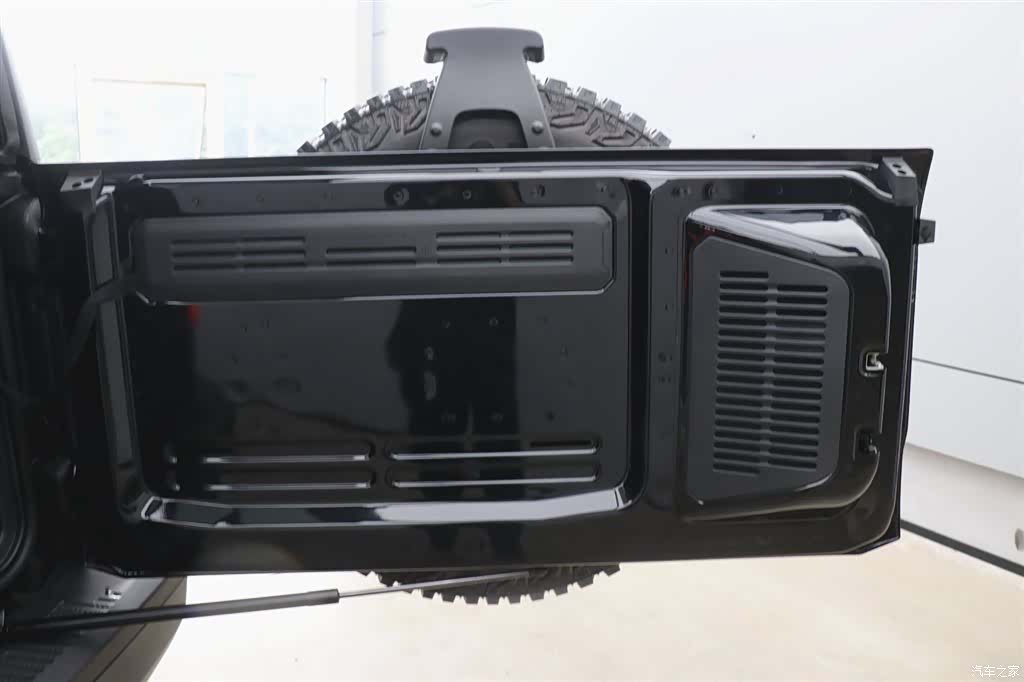 Ford Bronco, 2025 29