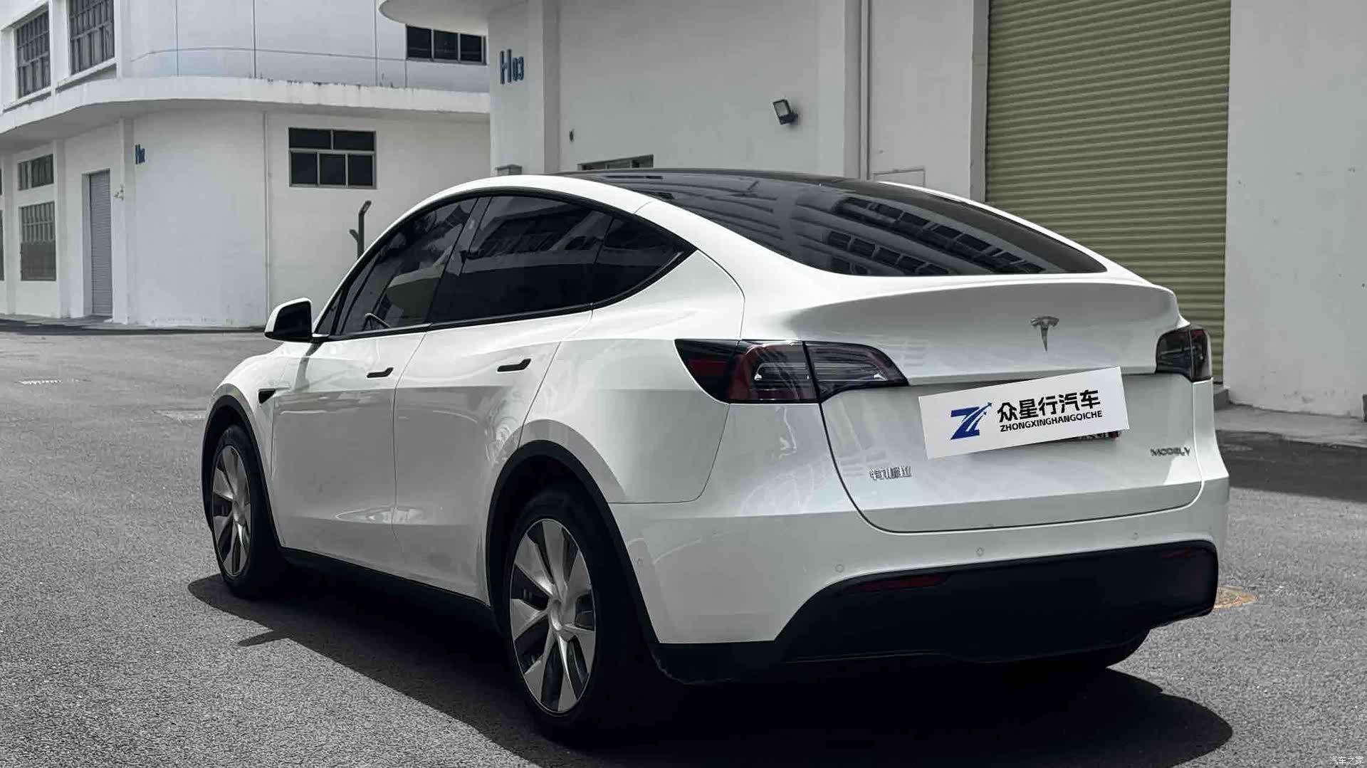 Tesla Model Y, 2021 9