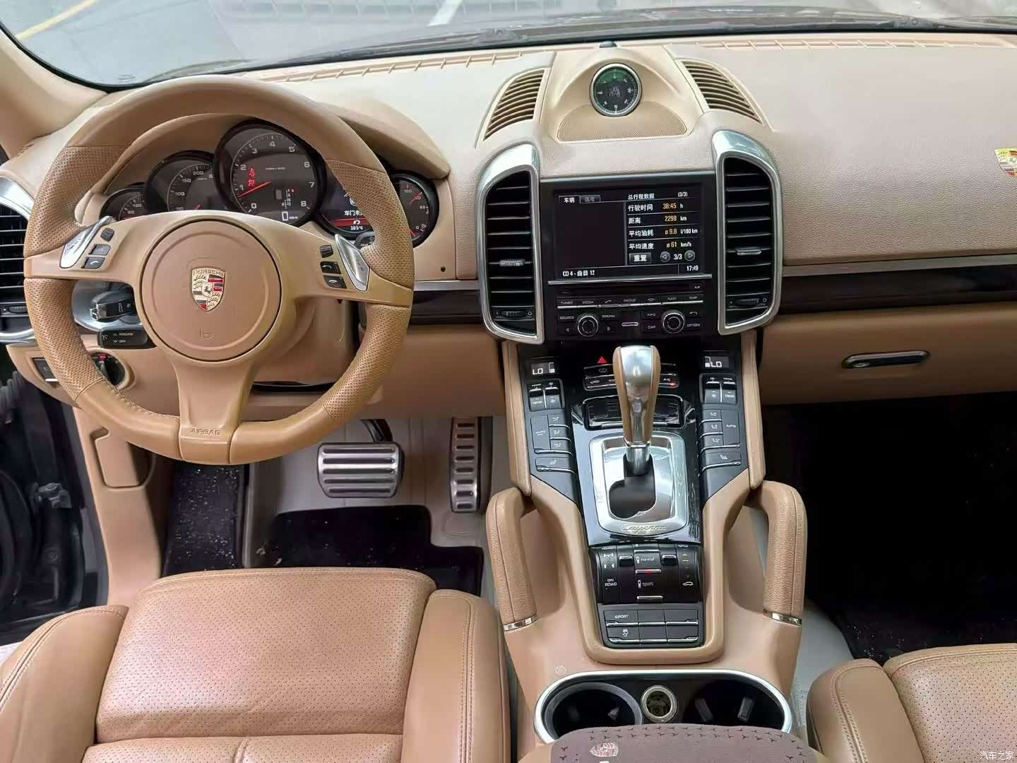 Porsche Cayenne, 2013 9
