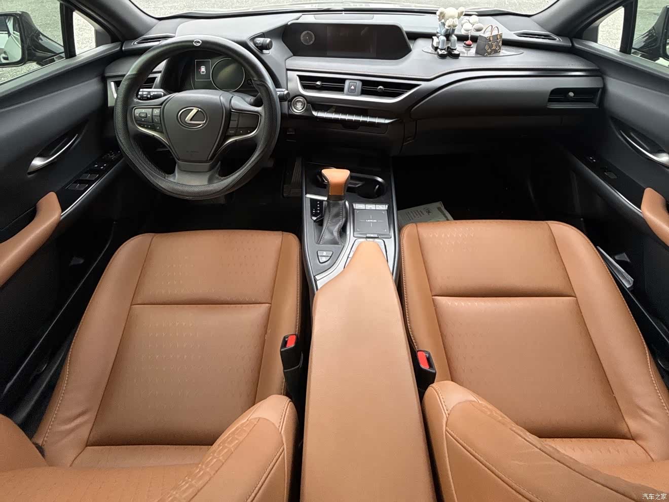 Lexus UX, 2022 9