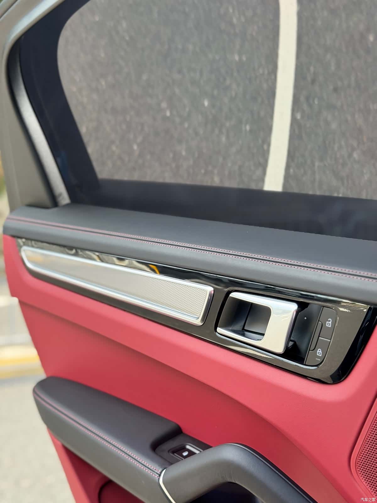 Porsche Cayenne, 2023 11