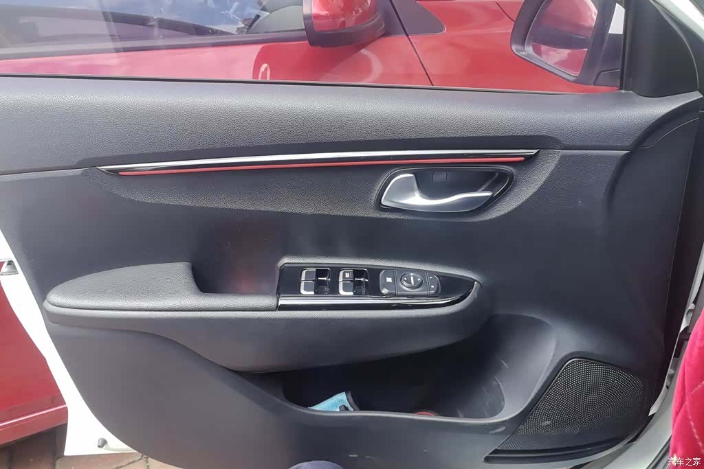 Kia KX, 2017 7